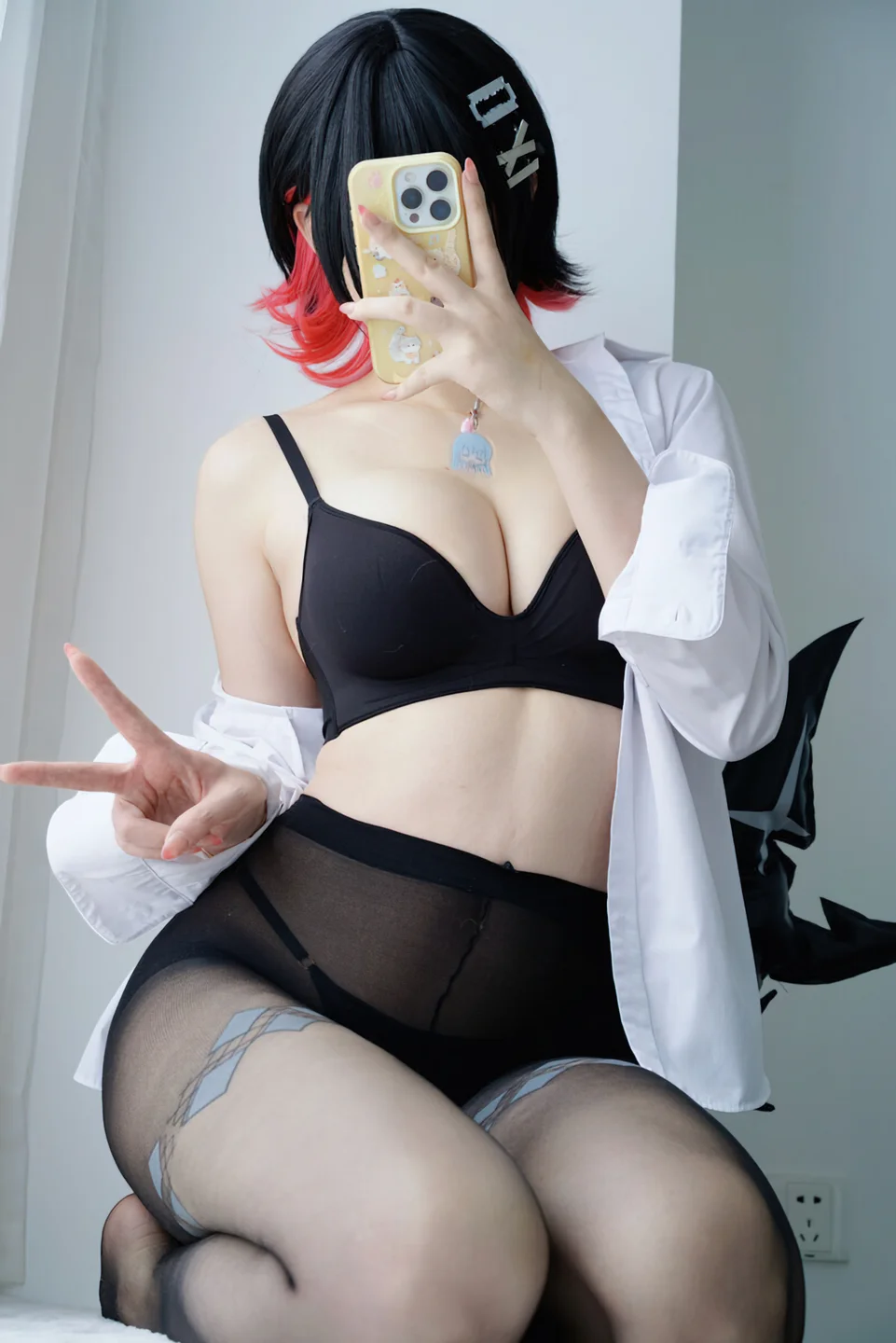 眼酱大魔王w - [Fantia]2025年09月订阅 [31P-36MB] tg@simisebaisi 【丝足阁】018.webp